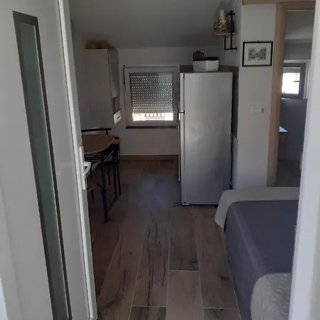 Apartman Pavel, *